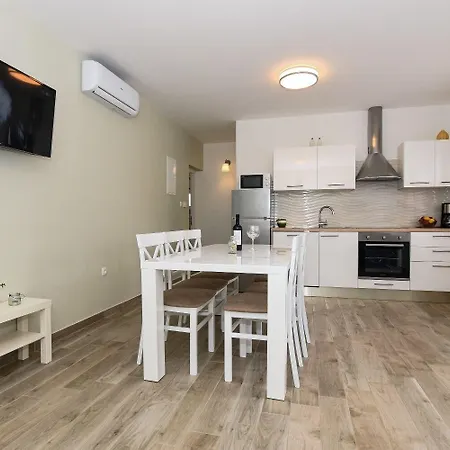 Gordana Mar Apartman Vrsi