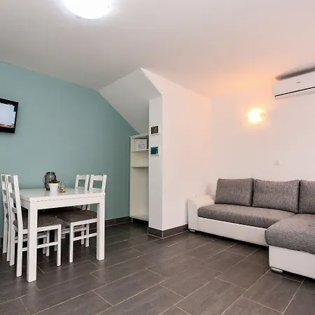 Apartment Gordana Mar *