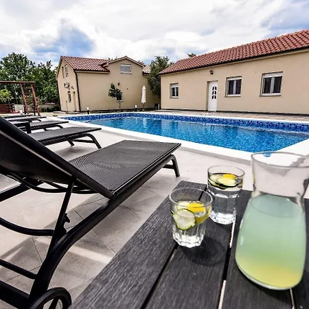 Gordana Mar Appartement *