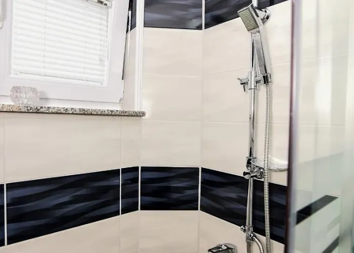 Gordana Mar Врси